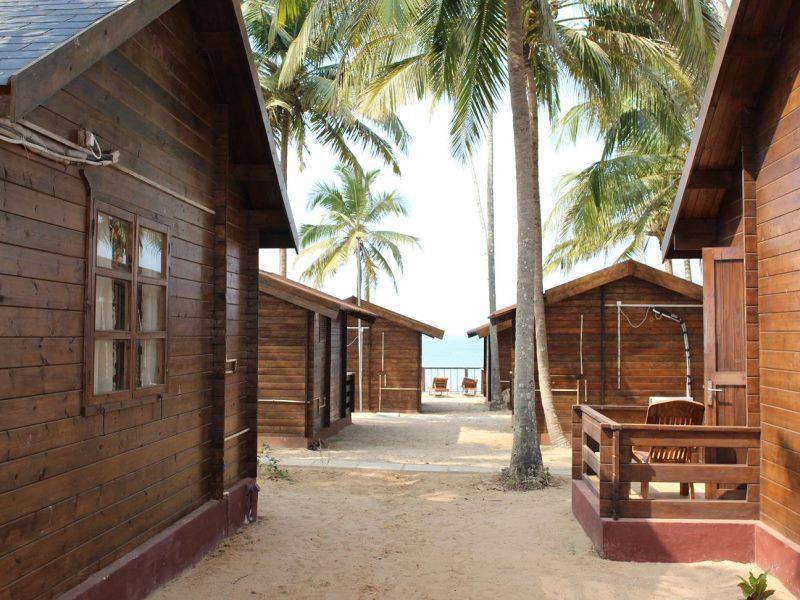 Vista Praia Beach Resort Анжуна Экстерьер фото