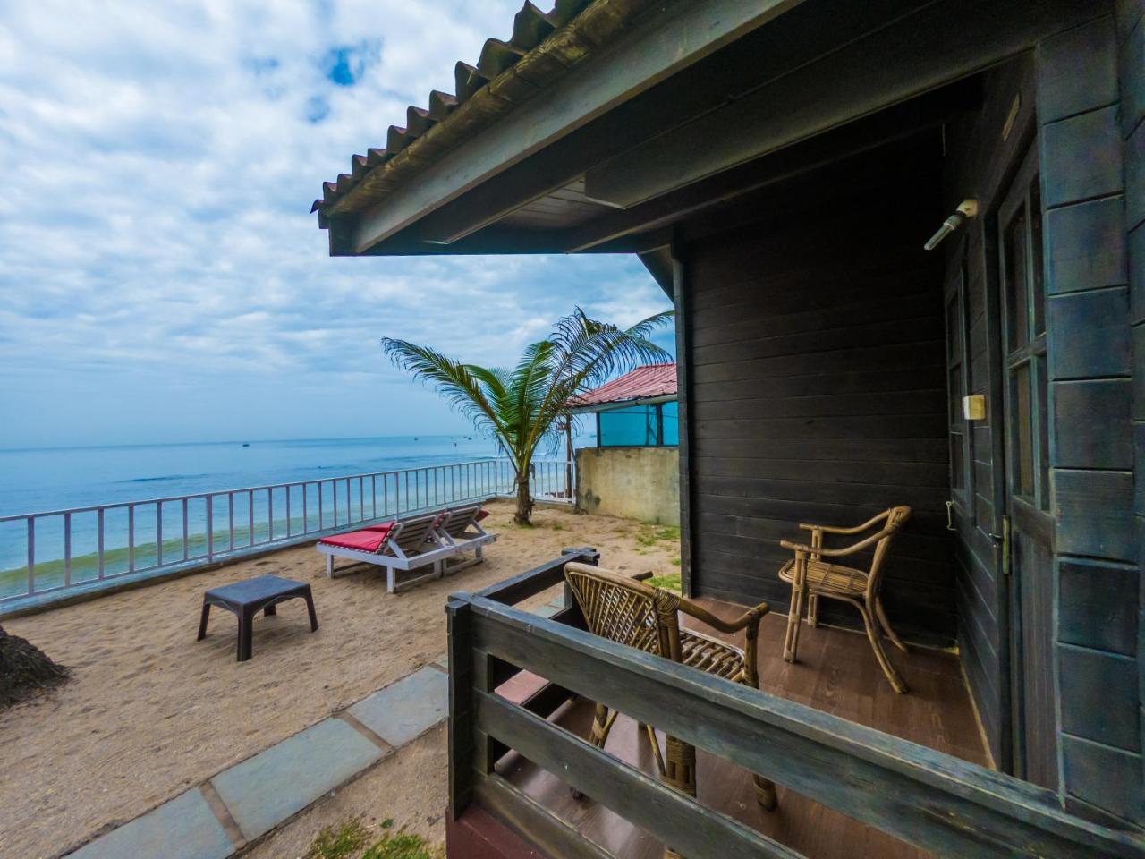 Vista Praia Beach Resort Анжуна Экстерьер фото