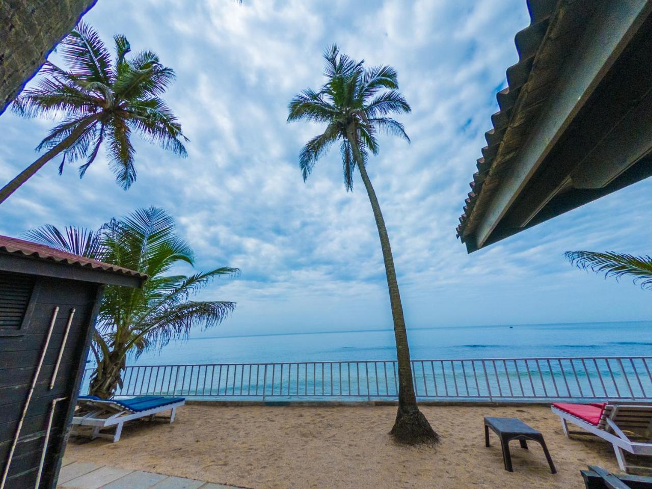 Vista Praia Beach Resort Анжуна Экстерьер фото