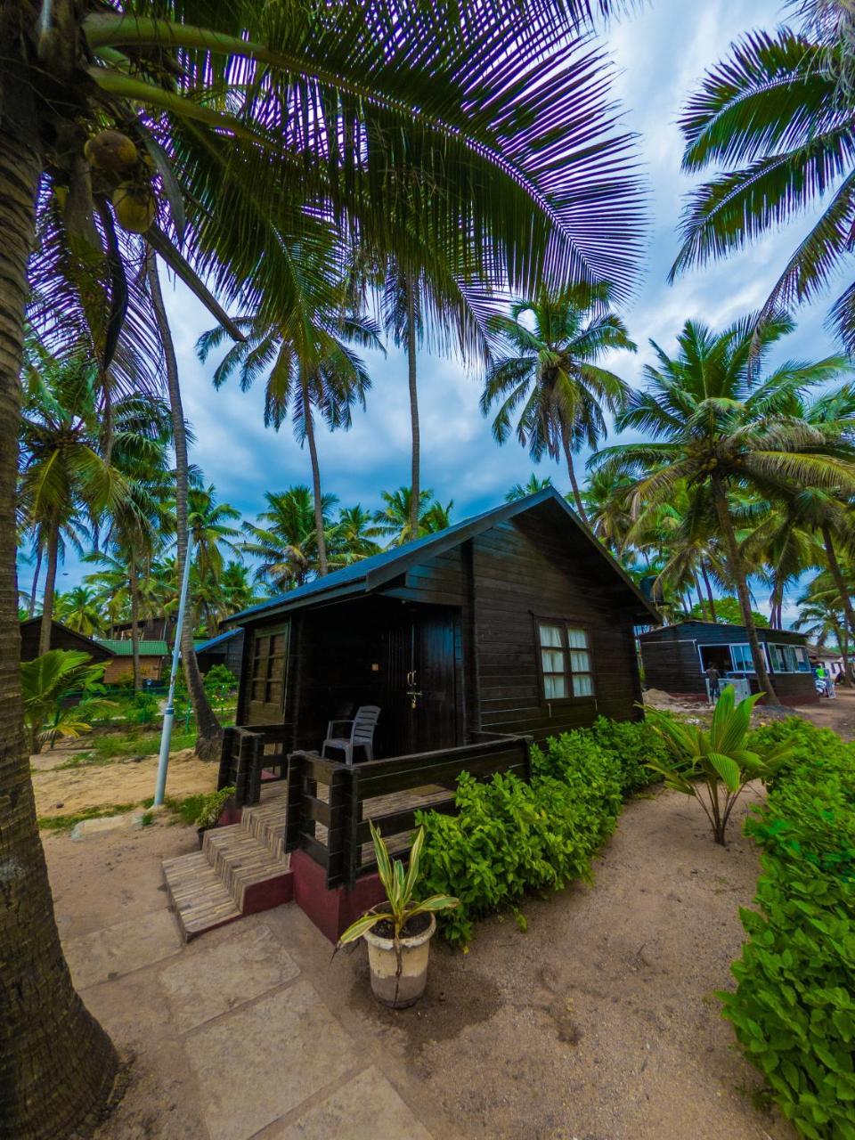Vista Praia Beach Resort Анжуна Экстерьер фото