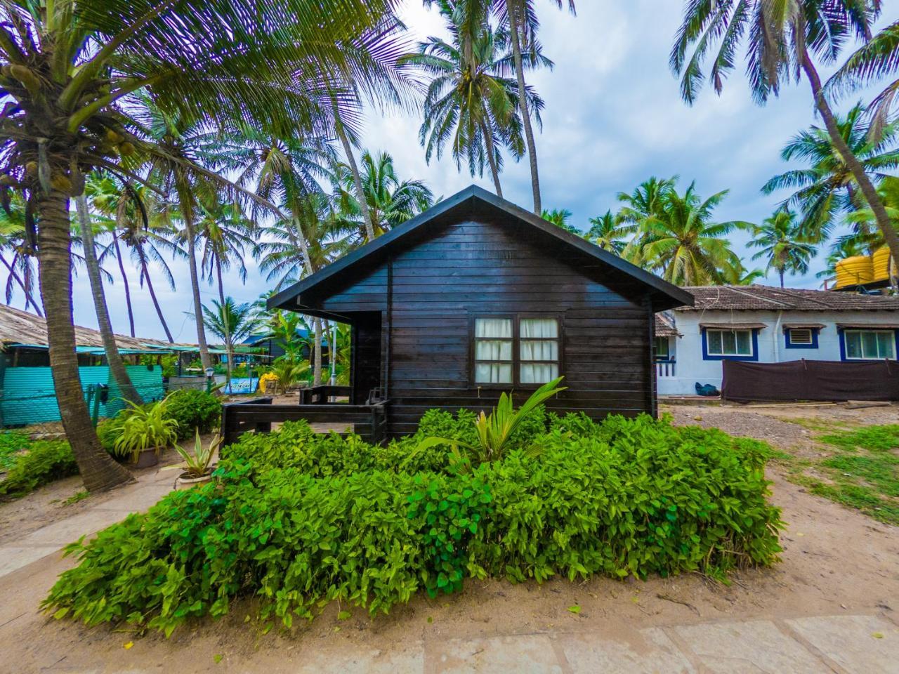 Vista Praia Beach Resort Анжуна Экстерьер фото